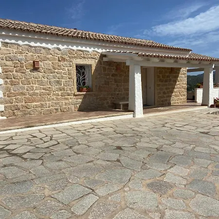 Casa Aurora Сasa de vacaciones San Pantaleo